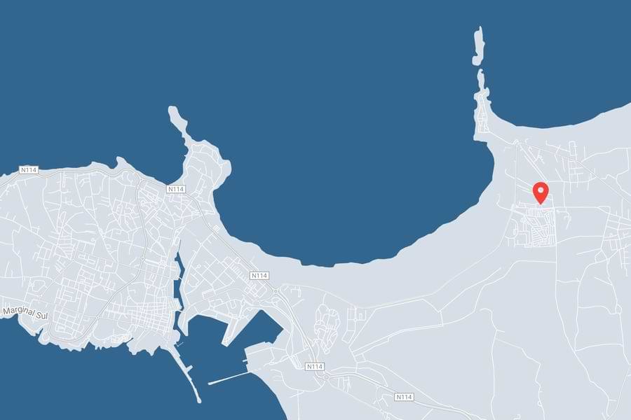 Map graphic showing the location pin for Surf Atlantic holiday house in Baleal near Peniche, Portugal